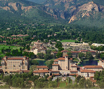 The Broadmoor is renovating its Historic Southlake rooms // © 2012 The Broadmoor